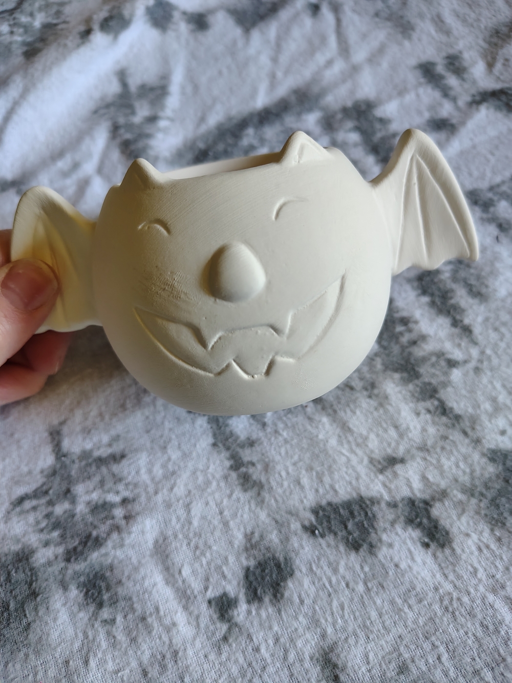 Ceramic Bat Planter - Matte Cream Halloween Decor